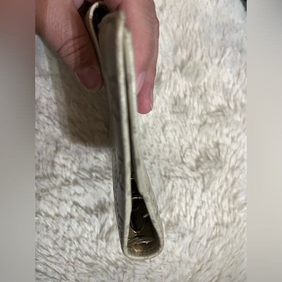 Gucci Light Beige Guccissima Leather
Agenda Cover - Picture 3 of 9